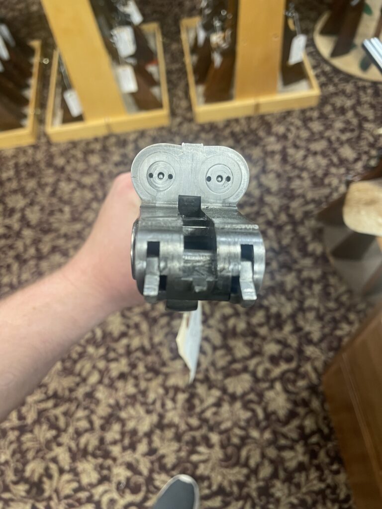 557